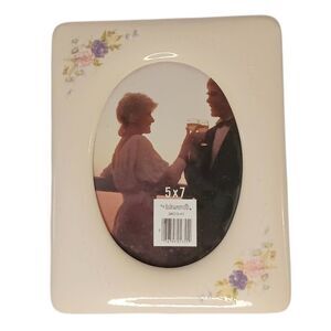 VTG Ceramic Oval Photo Frame Creamy White Flowers Crazing 8.5x7 Photo Size 6x4.5